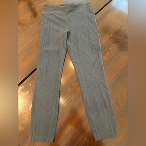 Lululemon capri-length leggings